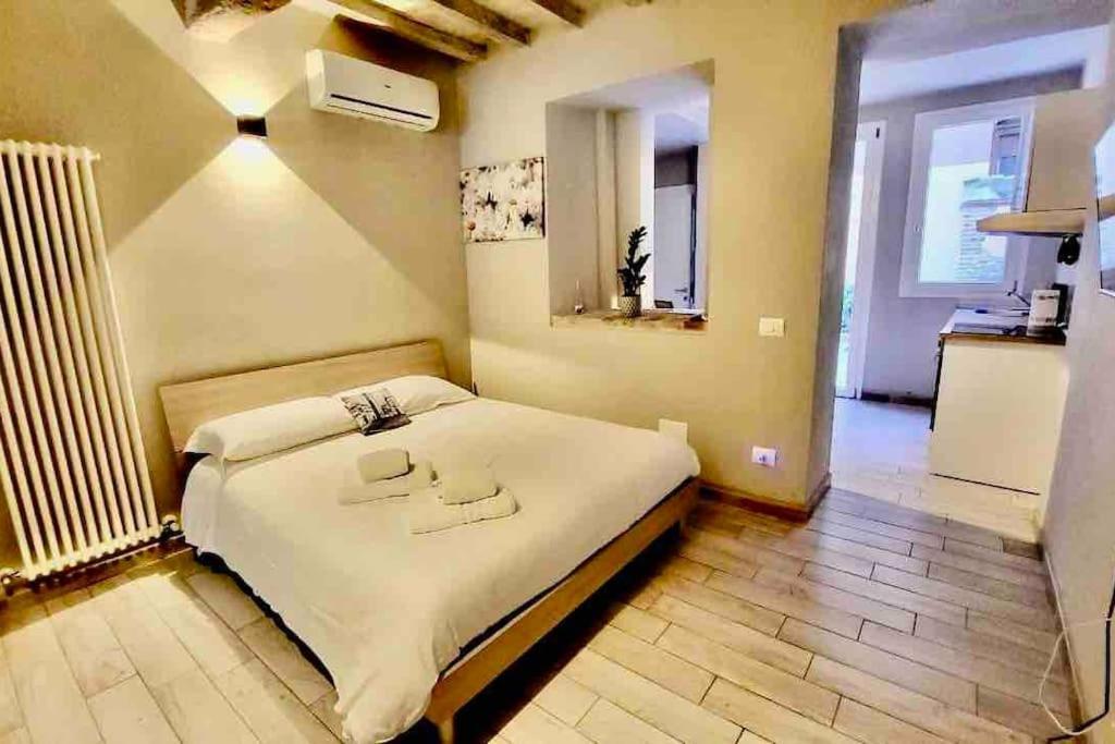 " In Centro Da Marghe" By Revenue House Apartment Parma Ngoại thất bức ảnh