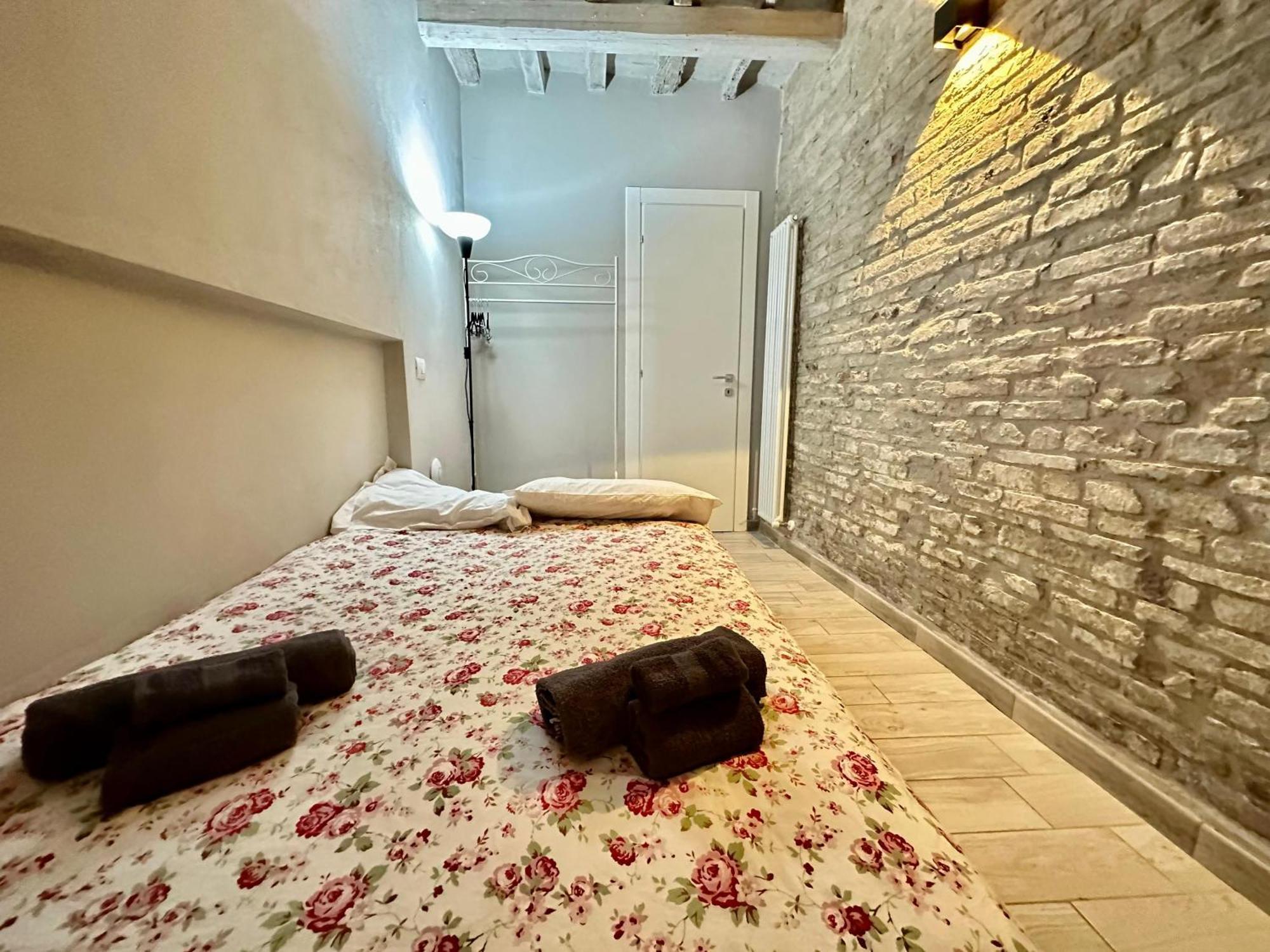 " In Centro Da Marghe" By Revenue House Apartment Parma Ngoại thất bức ảnh